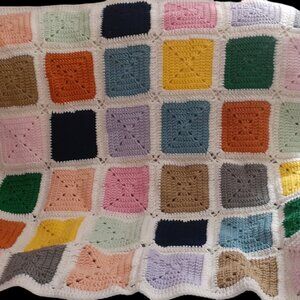 NEW!! Granny Square Hand Made Lap Blanket 36" x 36" Laps, Chairs, Babies, Travel